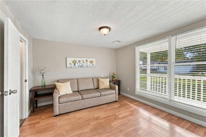 13132 Ashland Ave, Grandview, MO 64030