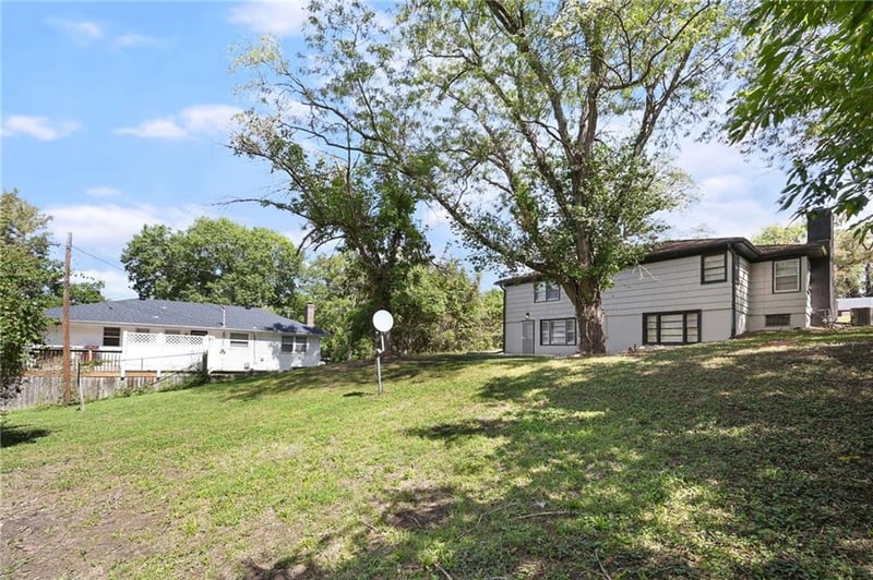 7210 Hullwood Ave, Kansas City, MO 64133