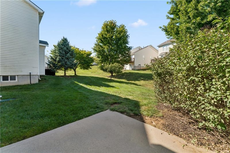 1818 NW 82nd St, Kansas City, MO 64151
