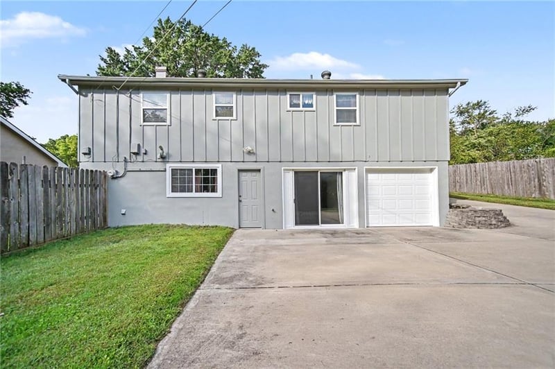 6611 N Agnes Ave, Gladstone, MO 64119