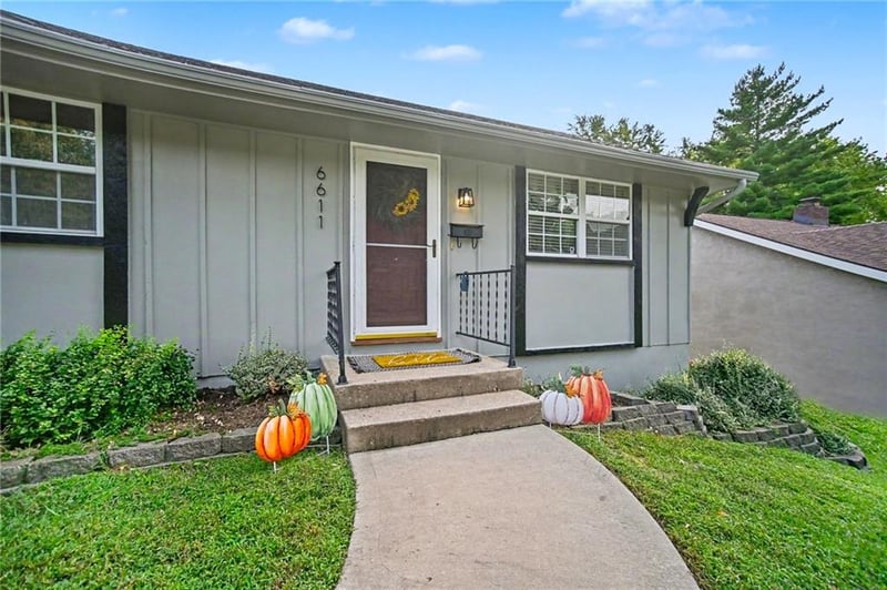 6611 N Agnes Ave, Gladstone, MO 64119