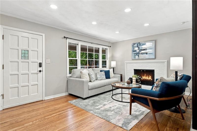 7101 Marty St, Overland Park, KS 66204