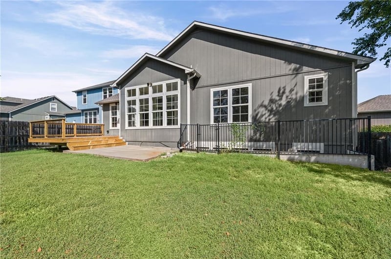 5213 Carson Dr, Lawrence, KS 66049