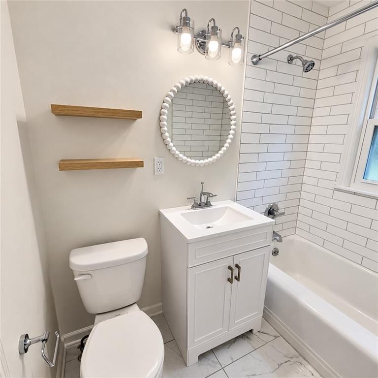 4813 Canterbury St, Roeland Park, KS 66205