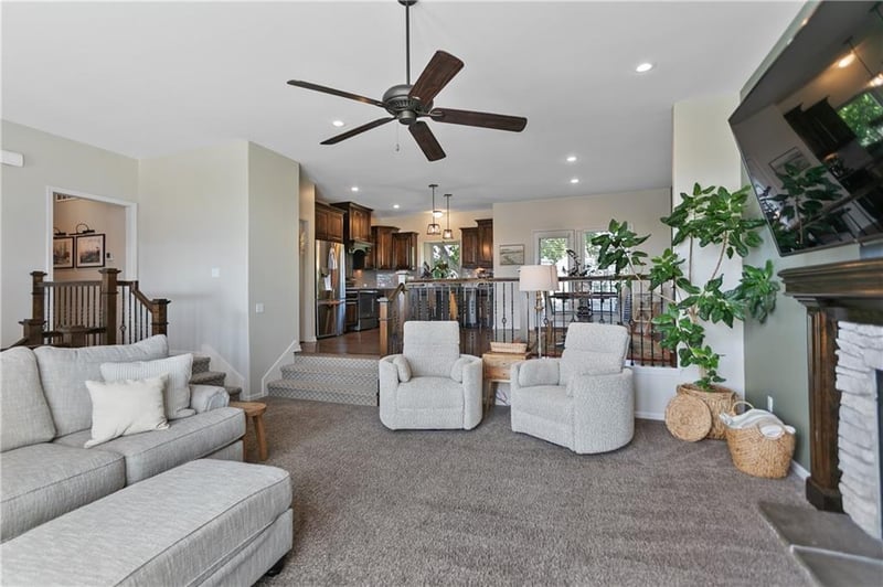 10706 N Tracy Ave, Kansas City, MO 64155