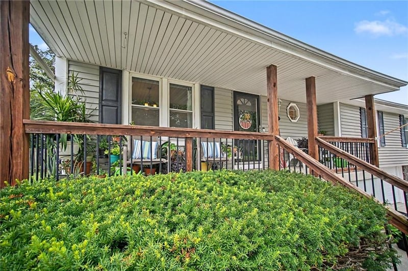 1307 SW 24th St, Blue Springs, MO 64015