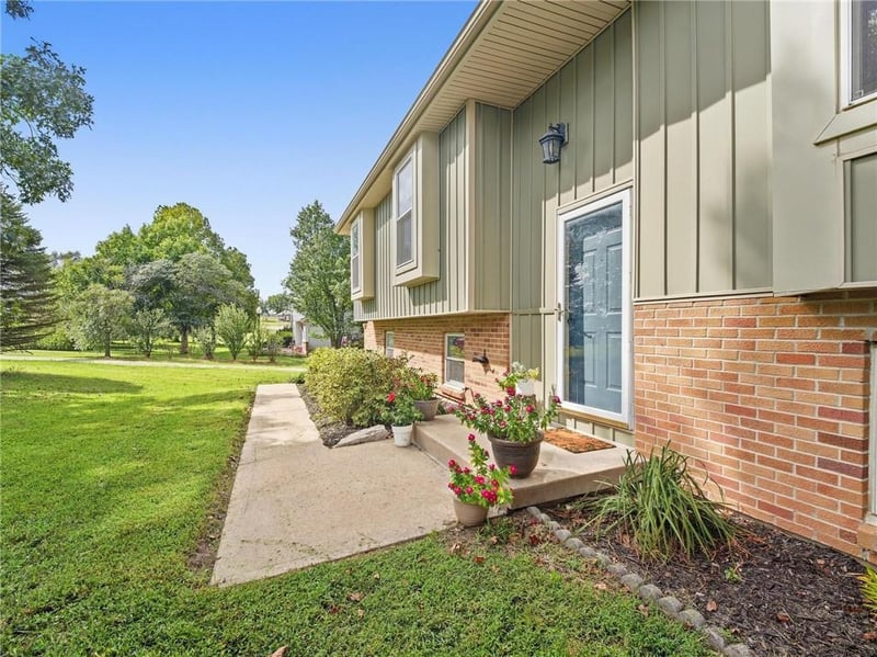 20212 Golden Rd, Linwood, KS 66052