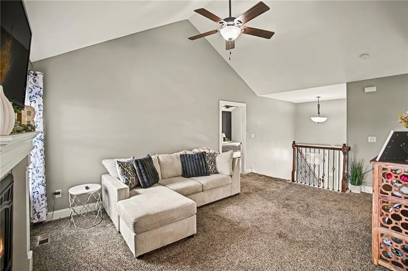 19224 Tomahawk Ln, St Joseph, MO 64505