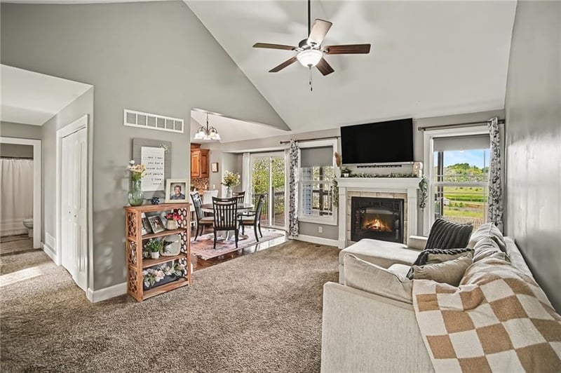 19224 Tomahawk Ln, St Joseph, MO 64505