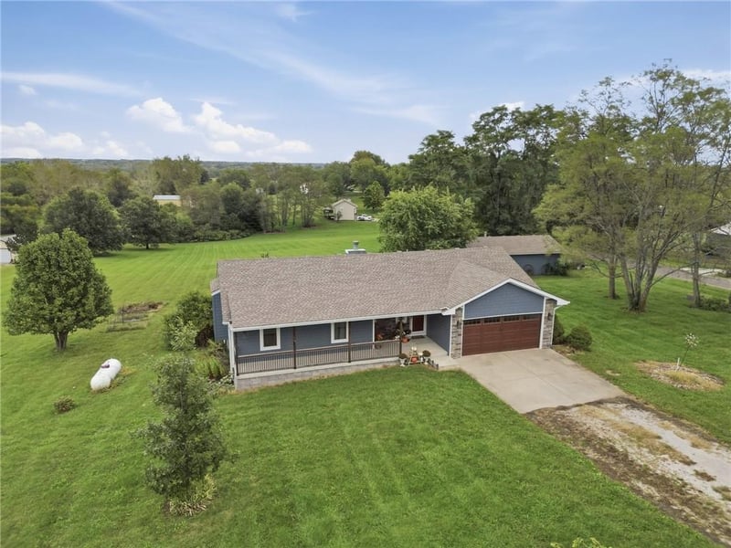19305 Faith St, Holt, MO 64048