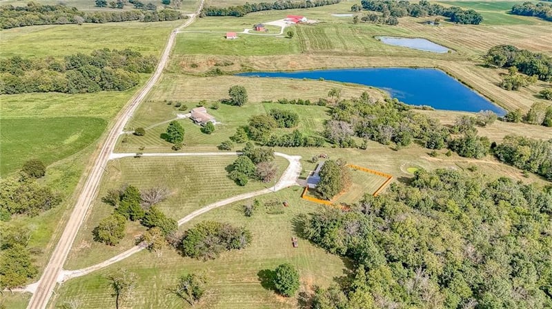1082 NW 150th Rd, Holden, MO 64040