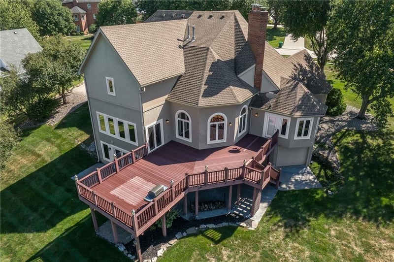 4603 S Lakewood Dr, St Joseph, MO 64506