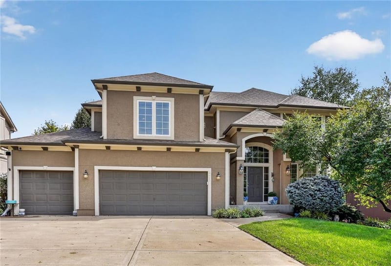 4425 Silverheel St, Shawnee, KS 66226