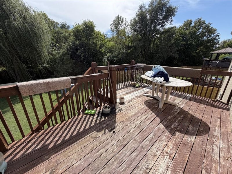 803 Charles St, Knob Noster, MO 65336