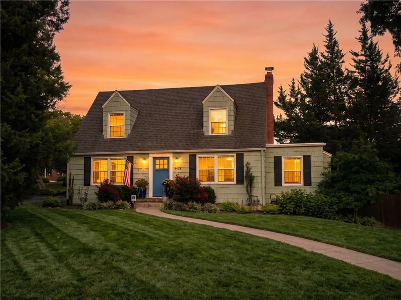 5425 Falmouth Rd, Fairway, KS 66205