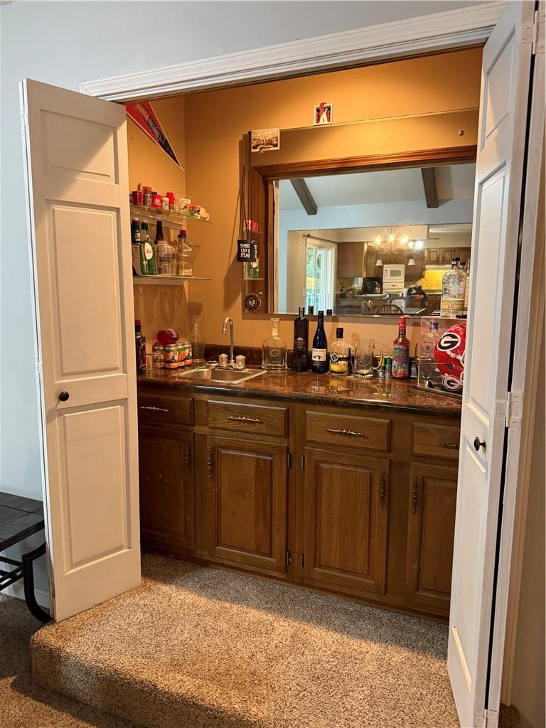 3515 Emerald Ln, Country Club, MO 64506