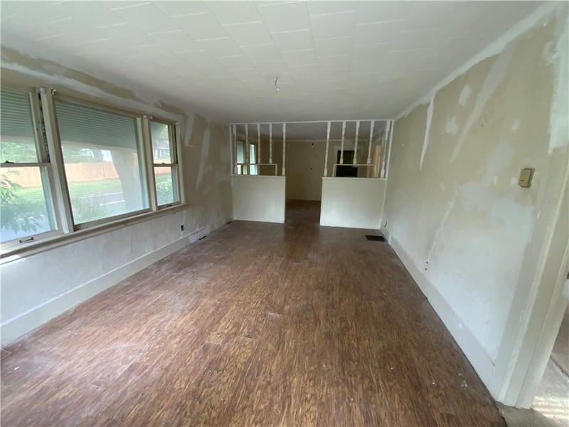 506 Vine St, Leavenworth, KS 66048