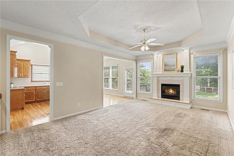 16773 W 157th Ter W, Olathe, KS 66062