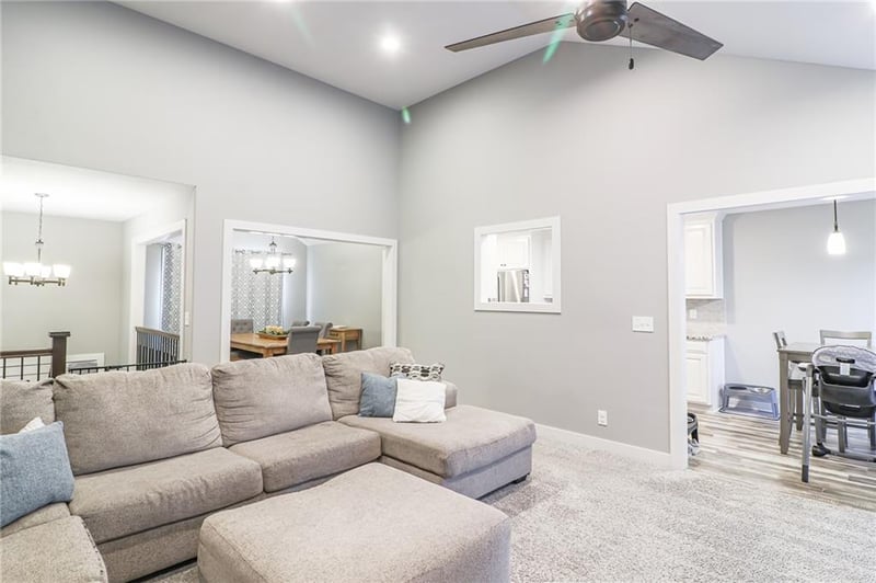 1805 NW Nicholas Dr, Grain Valley, MO 64029