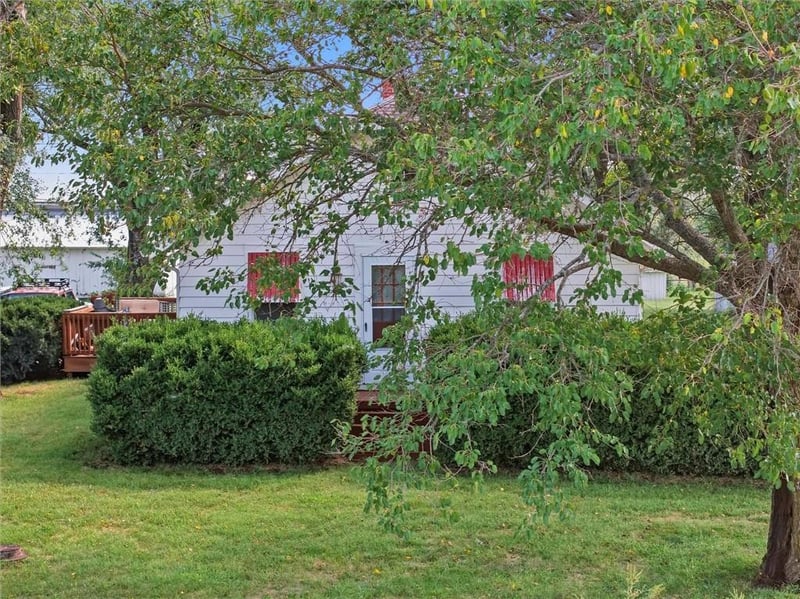 1945 N 900th Rd, Eudora, KS 66025