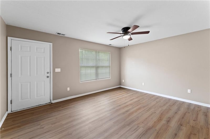 207-209 Sycamore St, Harrisonville, MO 64701