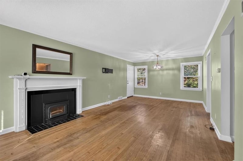5306 W 71st St, Prairie Village, KS 66208