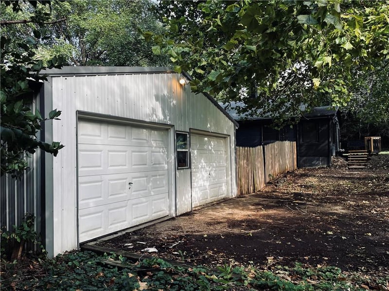2600 N 2nd St, St Joseph, MO 64505