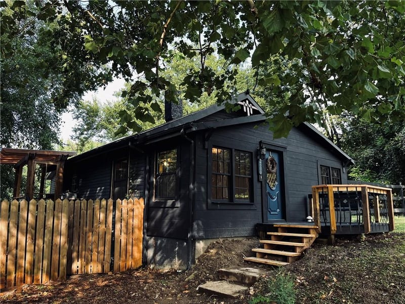 2600 N 2nd St, St Joseph, MO 64505