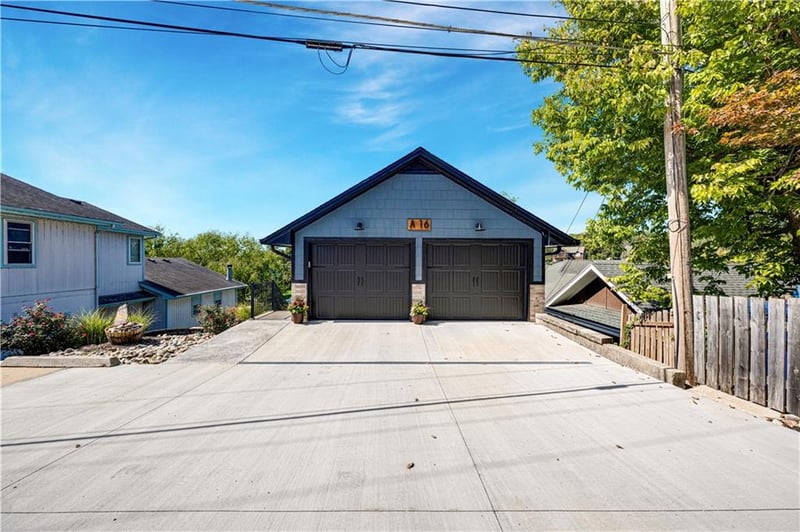 16 A St, Lake Lotawana, MO 64086