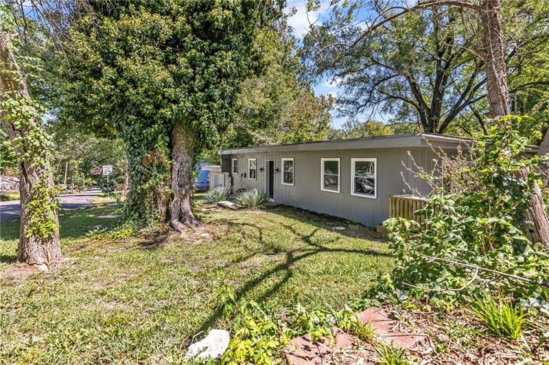 5807 NE Gunn St, Kansas City, MO 64119