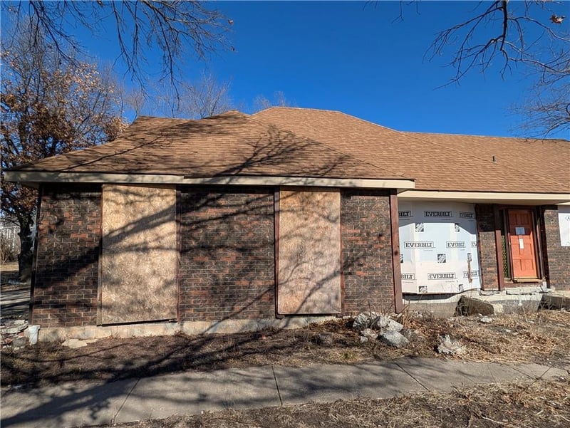 15875 Switzer Rd, Overland Park, KS 66221