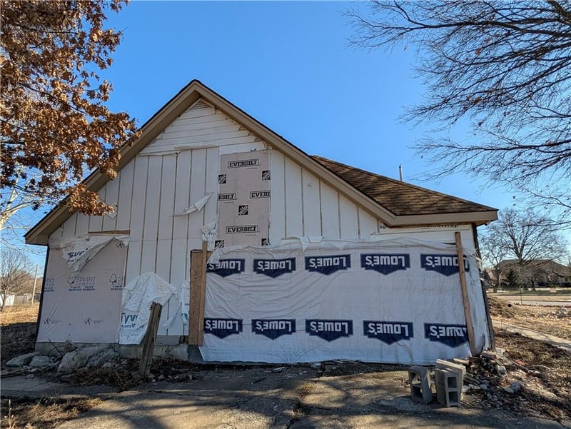 15875 Switzer Rd, Overland Park, KS 66221