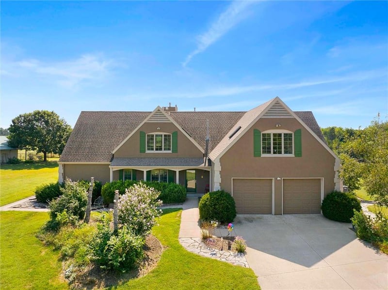1949 N 900th Rd, Eudora, KS 66025