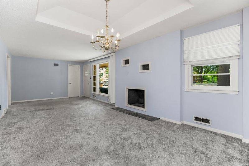5831 N Ava Ave, Kansas City, MO 64151