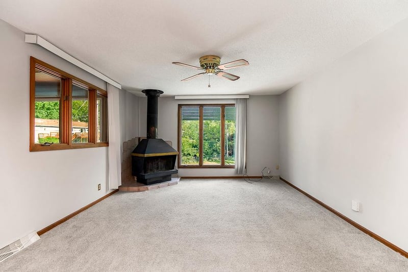5831 N Ava Ave, Kansas City, MO 64151