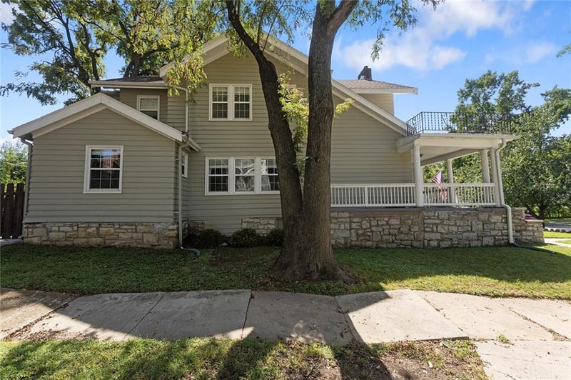 5601 Harrison St, Kansas City, MO 64110