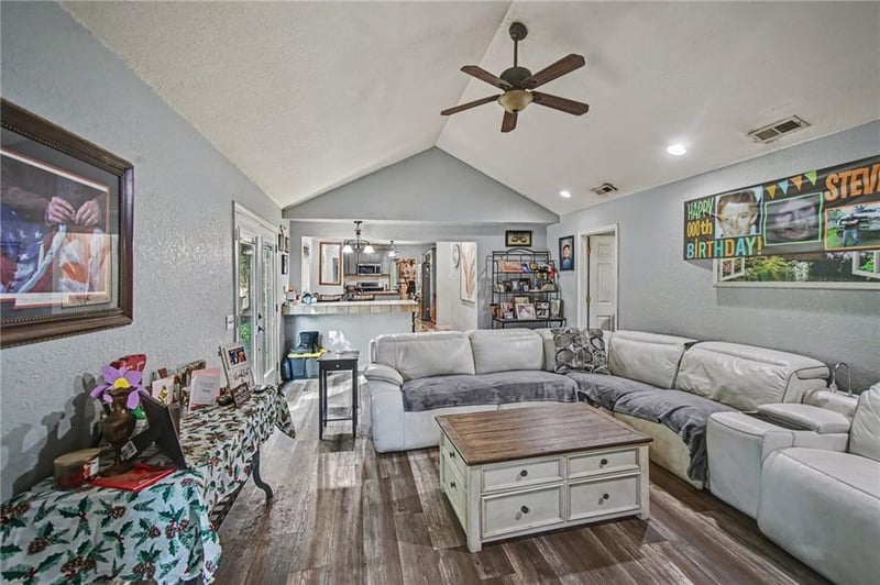 2913 S 40th Ter, St Joseph, MO 64503