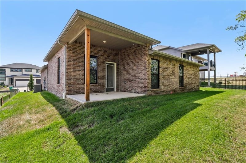 22692 W 87th St, Lenexa, KS 66227