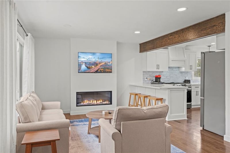 6616 Santa Fe Dr, Overland Park, KS 66202