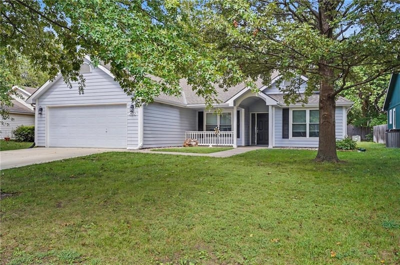 2012 E 26th St, Lawrence, KS 66046