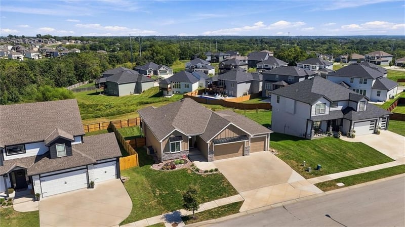 4524 NE 88th St, Kansas City, MO 64156