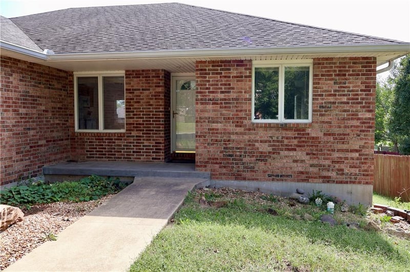 1506 Emerald Way, Warrensburg, MO 64093