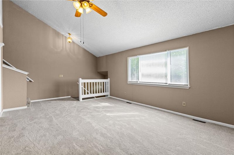 1414 E Mart Way Cir #B, Olathe, KS 66061