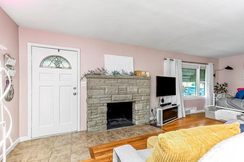 1205 N 90th St, Kansas City, KS 66112