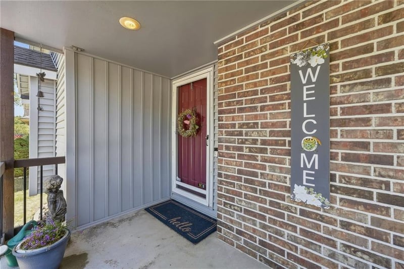 1232 NE Florence Ave, Lee's Summit, MO 64086