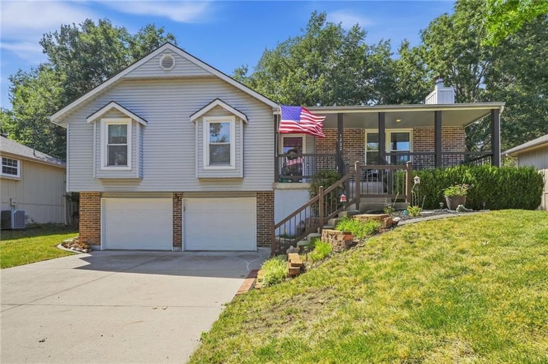 1232 NE Florence Ave, Lee's Summit, MO 64086
