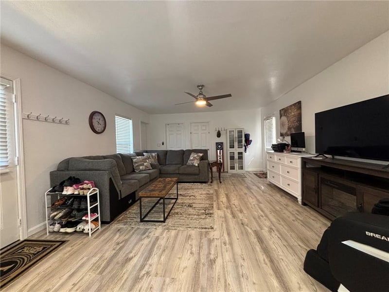 1206 Missouri St, Elwood, KS 66024