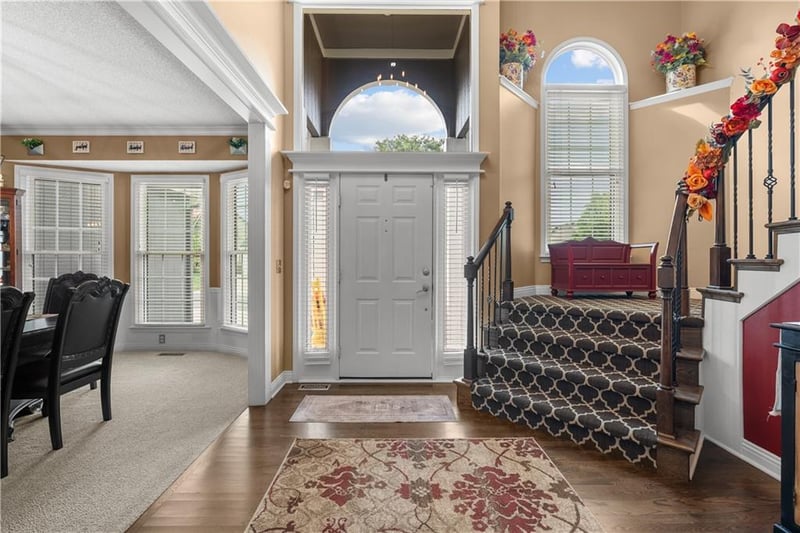 8408 W 129th Ter, Overland Park, KS 66213
