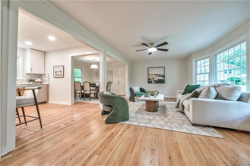 8129 Dearborn Dr, Prairie Village, KS 66208