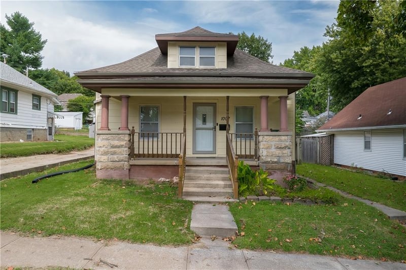 1007 Randolph St, St Joseph, MO 64505
